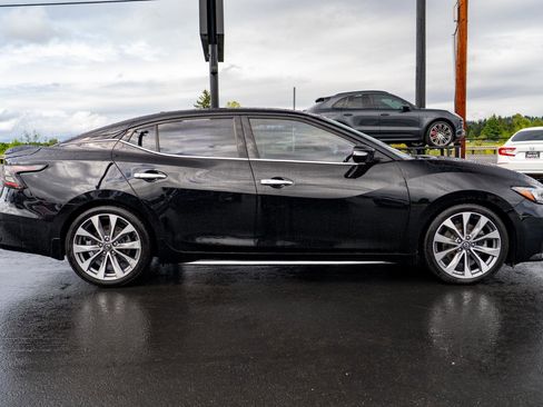 Used 2020 Nissan Maxima Platinum w/ Sport Mat Group FWD image 6