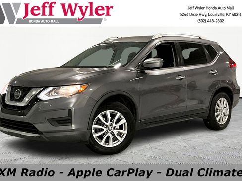 Used 2019 Nissan Rogue SV image 1