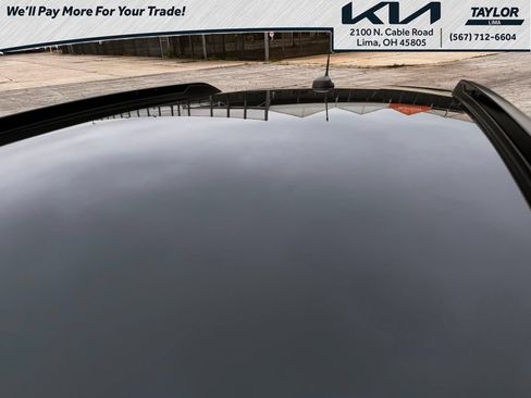 Used 2025 Chevrolet Trax LT FWD image 14