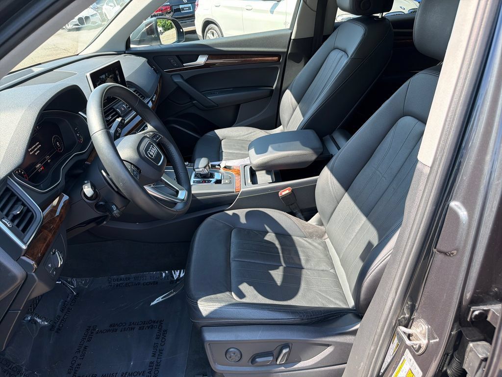 Used 2018 Audi Q5 2.0T Premium Plus w/ Premium Plus Package AWD/4WD image 9