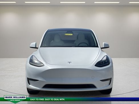 Used 2023 Tesla Model Y Long Range AWD/4WD image 7