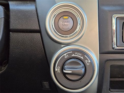 Used 2017 Nissan Titan PRO-4X image 21