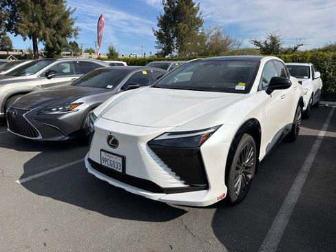 Used 2024 Lexus RZ 300e Premium w/ Accessory Package (P5) FWD image 3