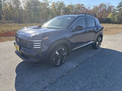 New 2026 Nissan Kicks SR w/ Cold Weather Package