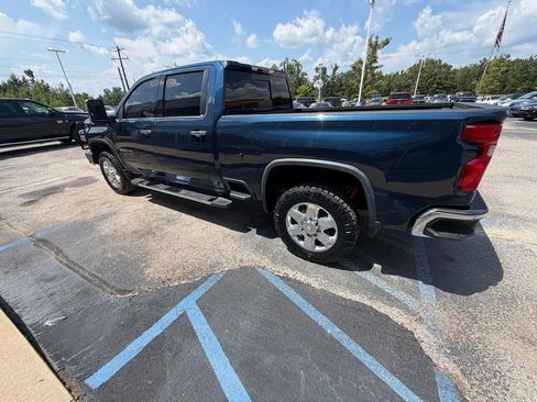 Used 2021 Chevrolet Silverado 2500 LTZ w/ LTZ Premium Package AWD/4WD image 5