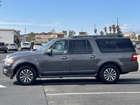 Used 2015 Ford Expedition EL XLT image 4