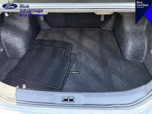 Used 2025 Nissan Altima 2.5 SV FWD image 8
