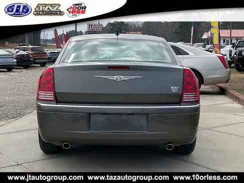 Used 2008 Chrysler 300 C w/ Protection Group II RWD image 6