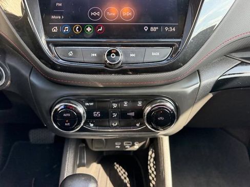 Used 2021 Chevrolet TrailBlazer RS w/ Sun and Liftgate Package AWD/4WD image 15