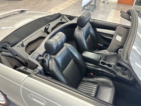 Used 2004 Ford Thunderbird Deluxe image 7