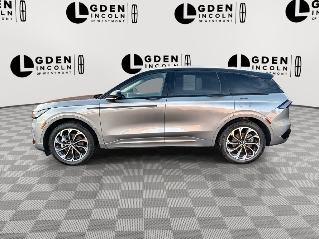 Used 2024 Lincoln Nautilus Reserve w/ Equipment Group 202A AWD/4WD image 5