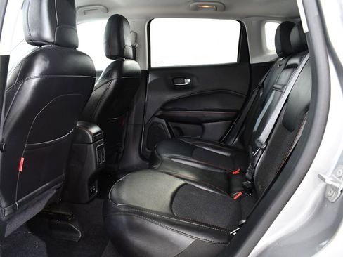 Used 2019 Jeep Compass Trailhawk image 16