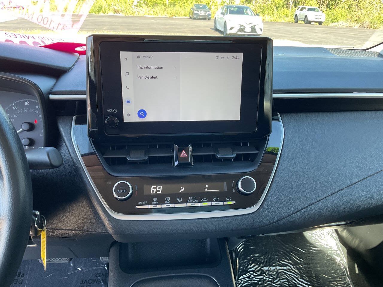 Used 2023 Toyota Corolla LE FWD image 24