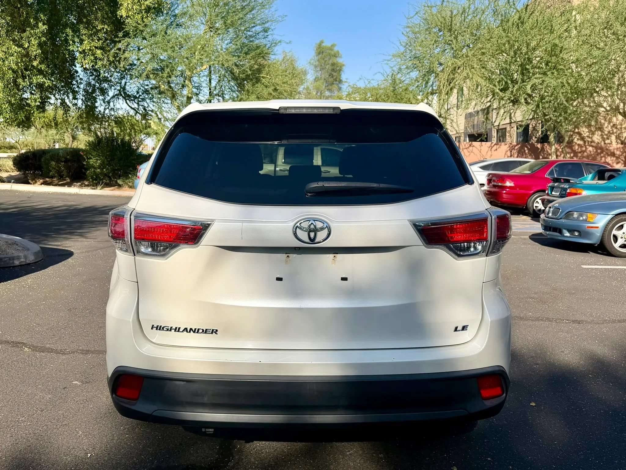 Used 2015 Toyota Highlander LE FWD image 5