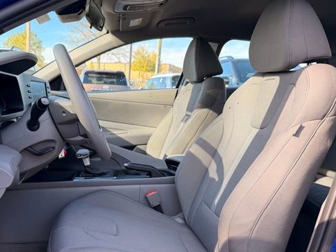 New 2026 Hyundai Elantra SE image 22