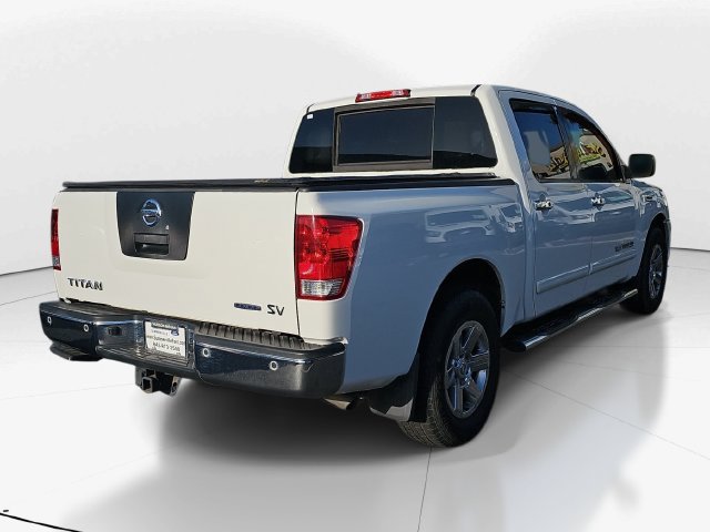 Used 2012 Nissan Titan SV w/ SV Value Truck Pkg RWD image 3