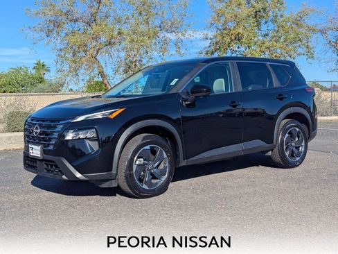 Certified 2025 Nissan Rogue SV FWD image 1