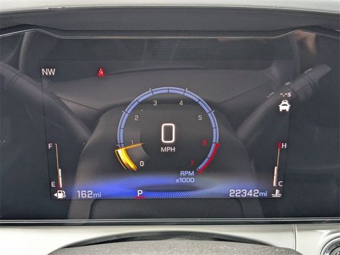 Certified 2025 Chevrolet Trax LT image 28