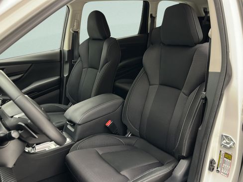 Used 2023 Subaru Ascent Premium w/ Convenience Package AWD/4WD image 14