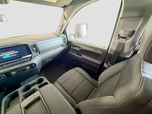 Used 2024 Chevrolet Silverado 2500 LT image 23
