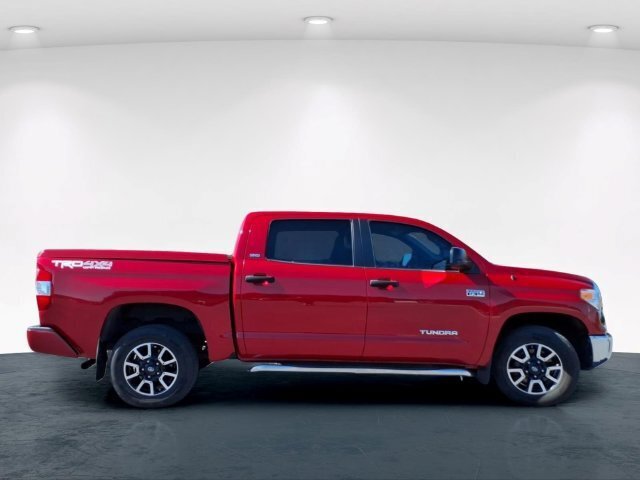 Used 2016 Toyota Tundra SR5 w/ TRD Off Road Package AWD/4WD image 5