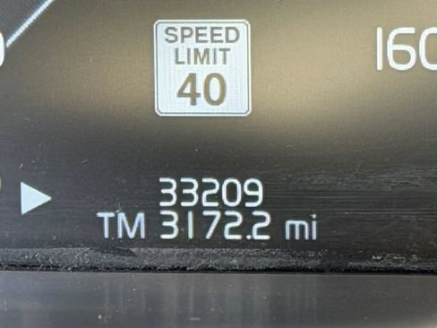 Used 2022 Volvo XC90 T5 Momentum w/ Advanced Package FWD image 25