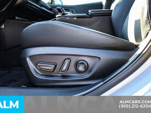 Used 2024 Toyota Prius Prime Premium w/ Advanced Technology Package FWD image 20