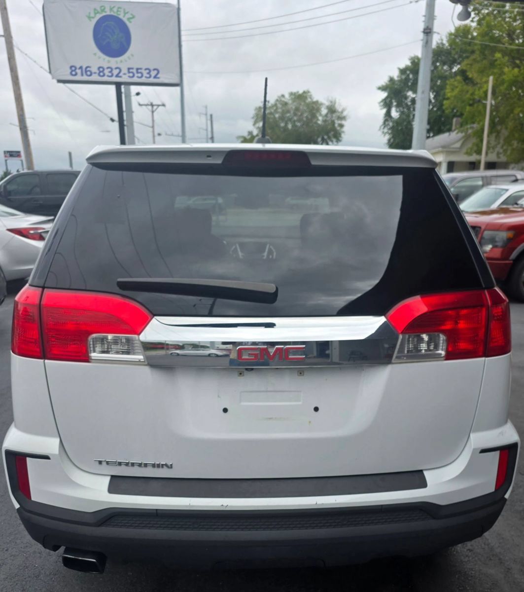 Used 2017 GMC Terrain SLE FWD image 8