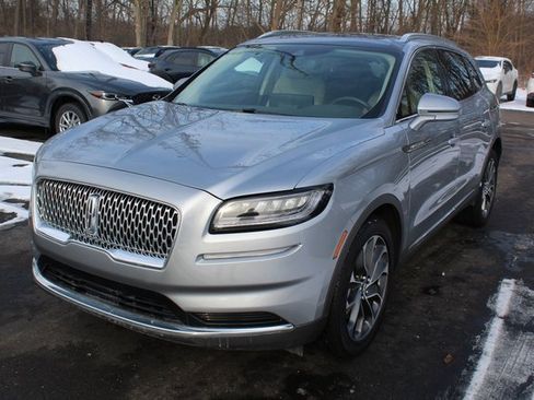 Certified 2022 Lincoln Nautilus Reserve image 9