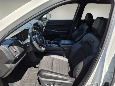 Used 2023 Nissan Pathfinder Rock Creek AWD/4WD image 10