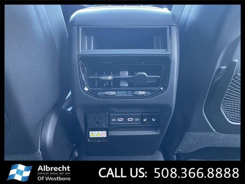 New 2026 Jeep Grand Cherokee Limited image 19