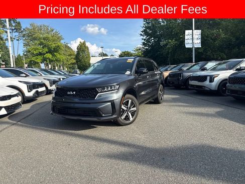 Used 2023 Kia Sorento S FWD image 1