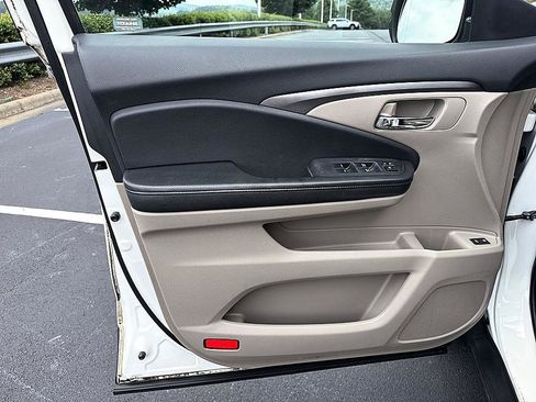 Used 2016 Honda Pilot EX-L image 12