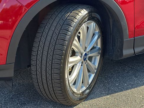 Used 2019 Ford Escape SEL FWD image 32