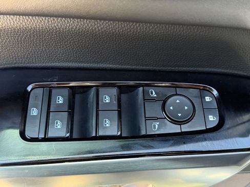 New 2026 Nissan Pathfinder SL AWD/4WD image 14