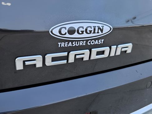 Used 2017 GMC Acadia Denali image 33