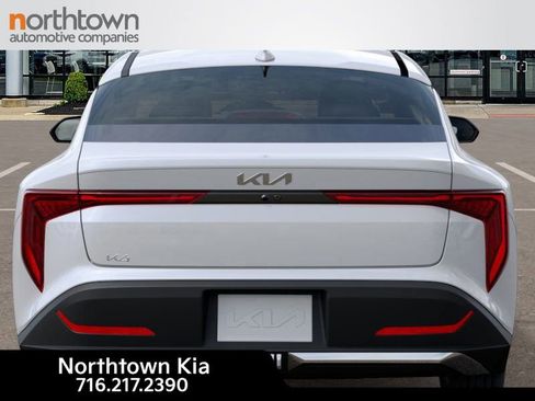 New 2025 Kia K4 LXS image 14