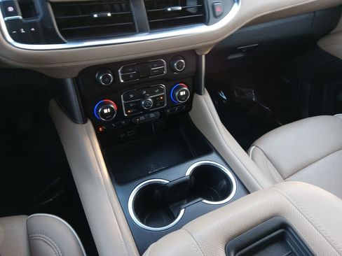 Used 2023 Chevrolet Tahoe Premier w/ Premium Package 2 image 23