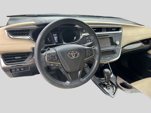 Used 2013 Toyota Avalon XLE Touring image 10