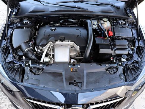 Used 2018 Buick Regal Essence w/ Driver Confidence Package #1 image 56