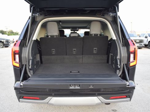 New 2025 Ford Expedition Platinum w/ Driver's Package image 22