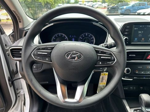 Used 2020 Hyundai Santa Fe SE FWD image 18
