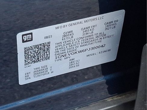 Used 2023 Chevrolet Traverse LT w/ Rear Camera Mirror Package AWD/4WD image 26