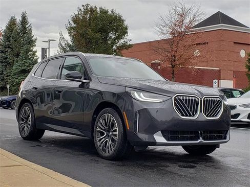 New 2026 BMW X3 xDrive30 w/ Premium Package image 3