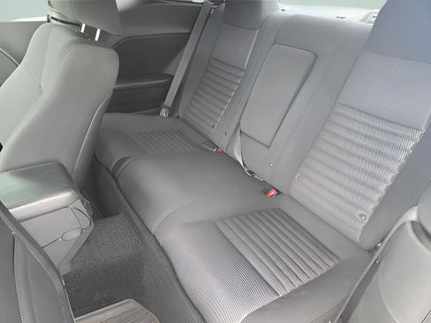 Used 2013 Dodge Challenger SXT image 11
