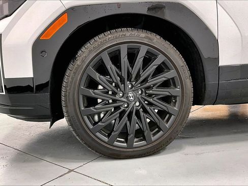 Used 2025 Hyundai Santa Fe Calligraphy image 11