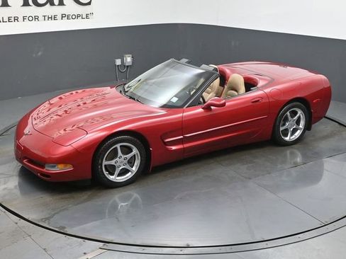 Used 2000 Chevrolet Corvette Convertible w/ Memory Pkg RWD image 42