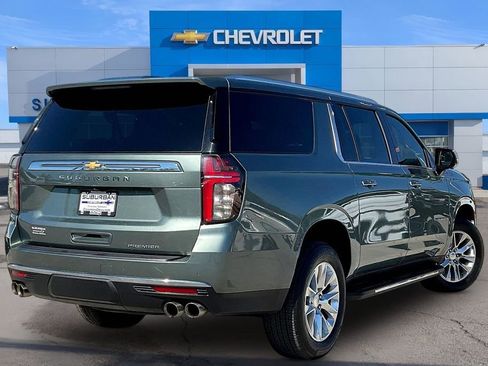 Used 2023 Chevrolet Suburban Premier AWD/4WD image 2