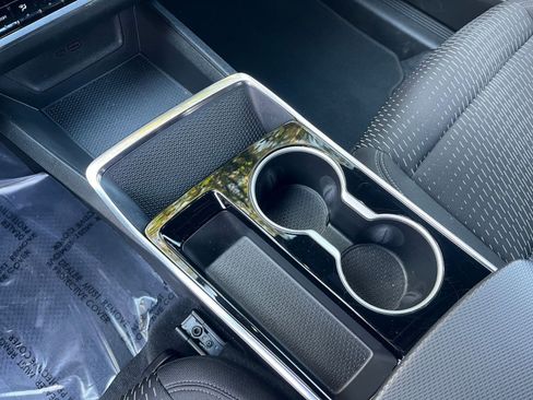 Used 2025 Chevrolet Equinox LT image 37