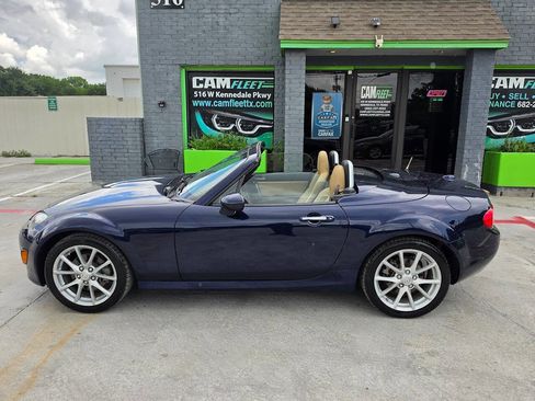 Used 2011 MAZDA MX-5 Miata Grand Touring w/ Premium Pkg RWD image 58